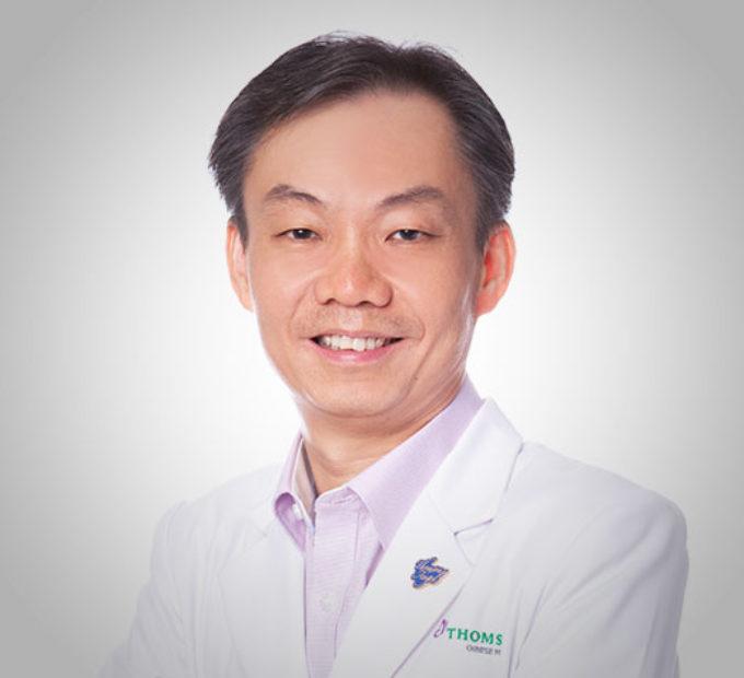 TCM Physician Ho Wee Kok